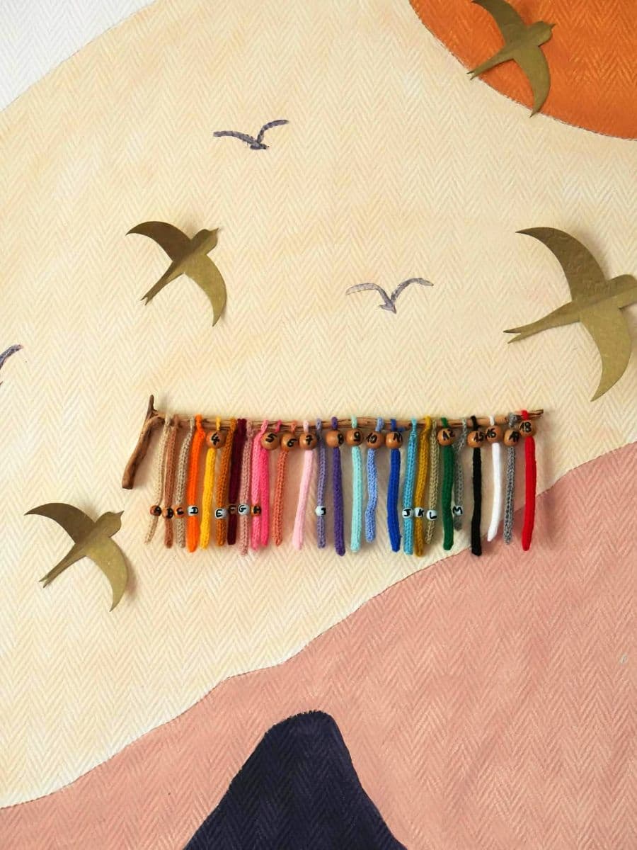 La décoration en tricotin: une note douce et poétique.